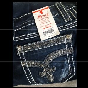 NWT Rock Revival Skinny jeans